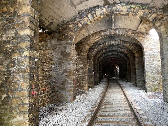 Tunnel ferroviaire de Daufage à détruire et désamianter